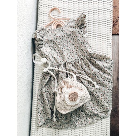 New Darling Little Crossbody Woven Daisy Minimalist Mini Purse Bag - Picture 2 of 2